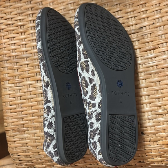 Rothy’s leopard print Loafers- machine washable - Picture 3 of 5